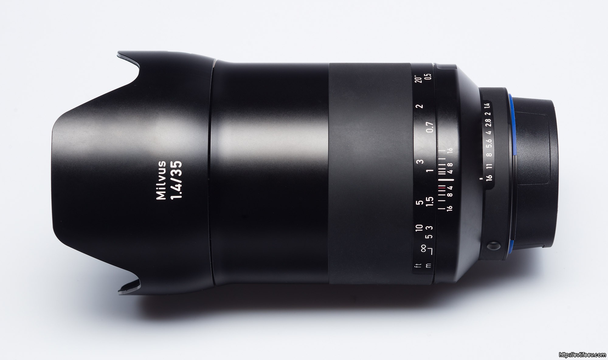Lens Zeiss Milvus 35 1 4 Test And Review In Comparison To The Classical Distagon 35mm Dmitry Evtifeev