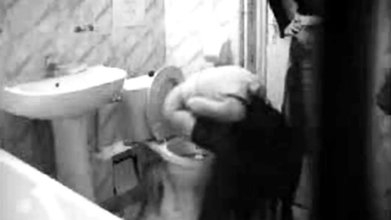 ویدیوی شهوانی! دو عوضی در یک دوست با دوربین مخفی فشار می آورند. تماشای  آنلاین رایگان با شماره fa.multibrend.net