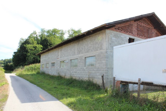 Kuca Kraljevec Na Sutli 150 00 M2 Jednostavna Zgrada Na 2638 M2 Prodaja Fabek Nekretnine