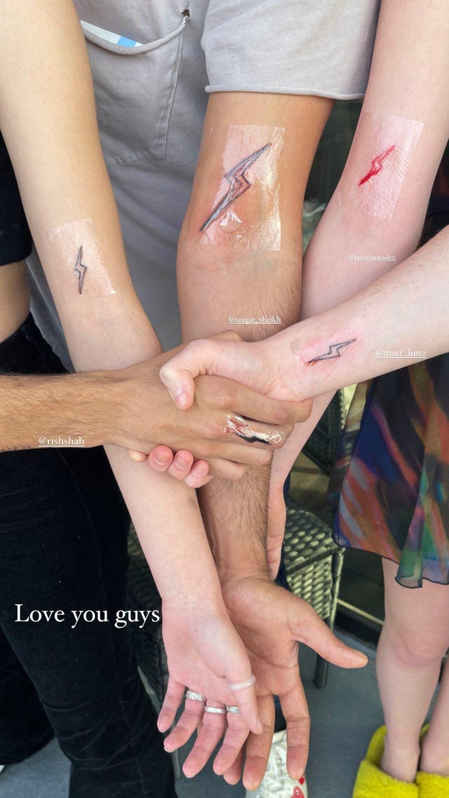 15 Costar Friend Groups Who Got Matching Tattoos To Honor Their Work - Fandomwire 1138_x_640_jpg