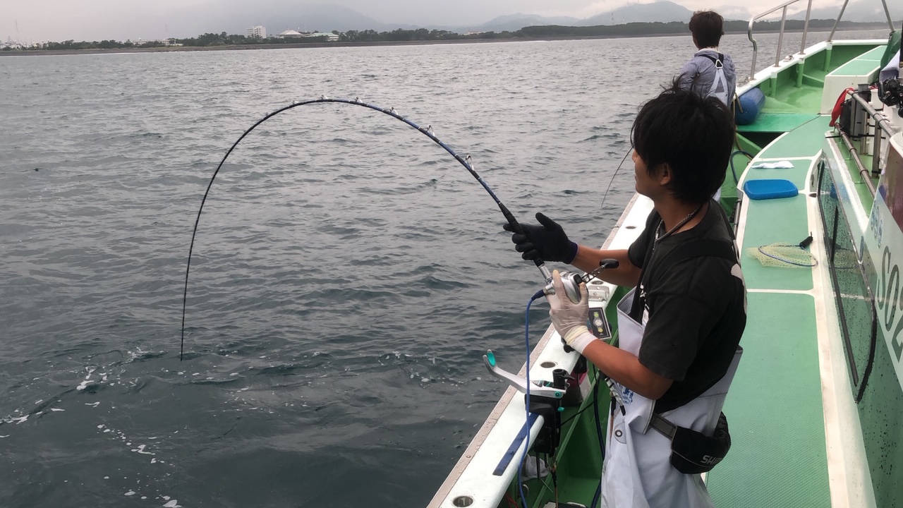 剛毅釣り竿 （Gouki Cutlass Artisan MH 剛樹 ゴウキ 釣竿 ロッド カトラス アルティザン MH 未使用品(船竿)｜売買されたオークション情報、Yahoo!オークション(旧ヤフオク!)  の商品情報をアーカイブ公開 - オークファン（aucfan.com））