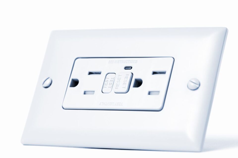 Why Does My Gfci Outlet Have No Power 8 Problems Fix It Wired Why Does My Gfci Outlet Have No Power 8 Problems Fix It Wired