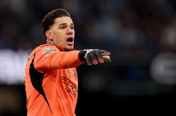 Com brasileiro, Manchester City monta lista de dispensa. Veja