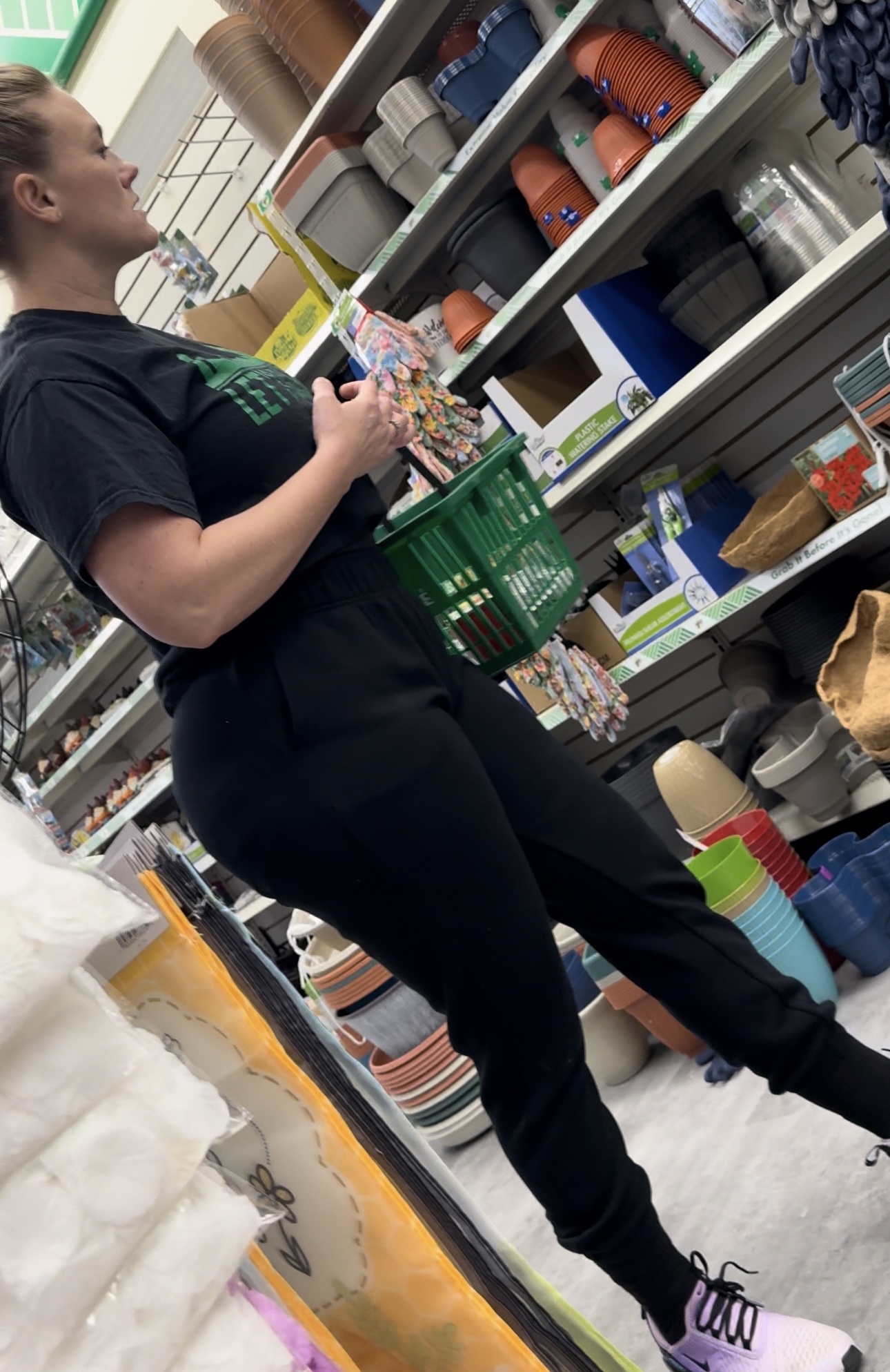 Real pawg or bbl? - Spandex, Leggings & Yoga Pants - Forum Pawg bbl