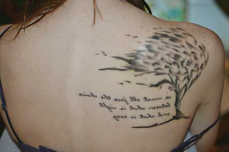 Tatuagens De Frases Masculinas E Femininas (Fotos E Dicas) 300_x_450_jpg