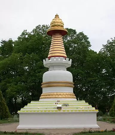 100 000 Stupas Around The World Fpmt