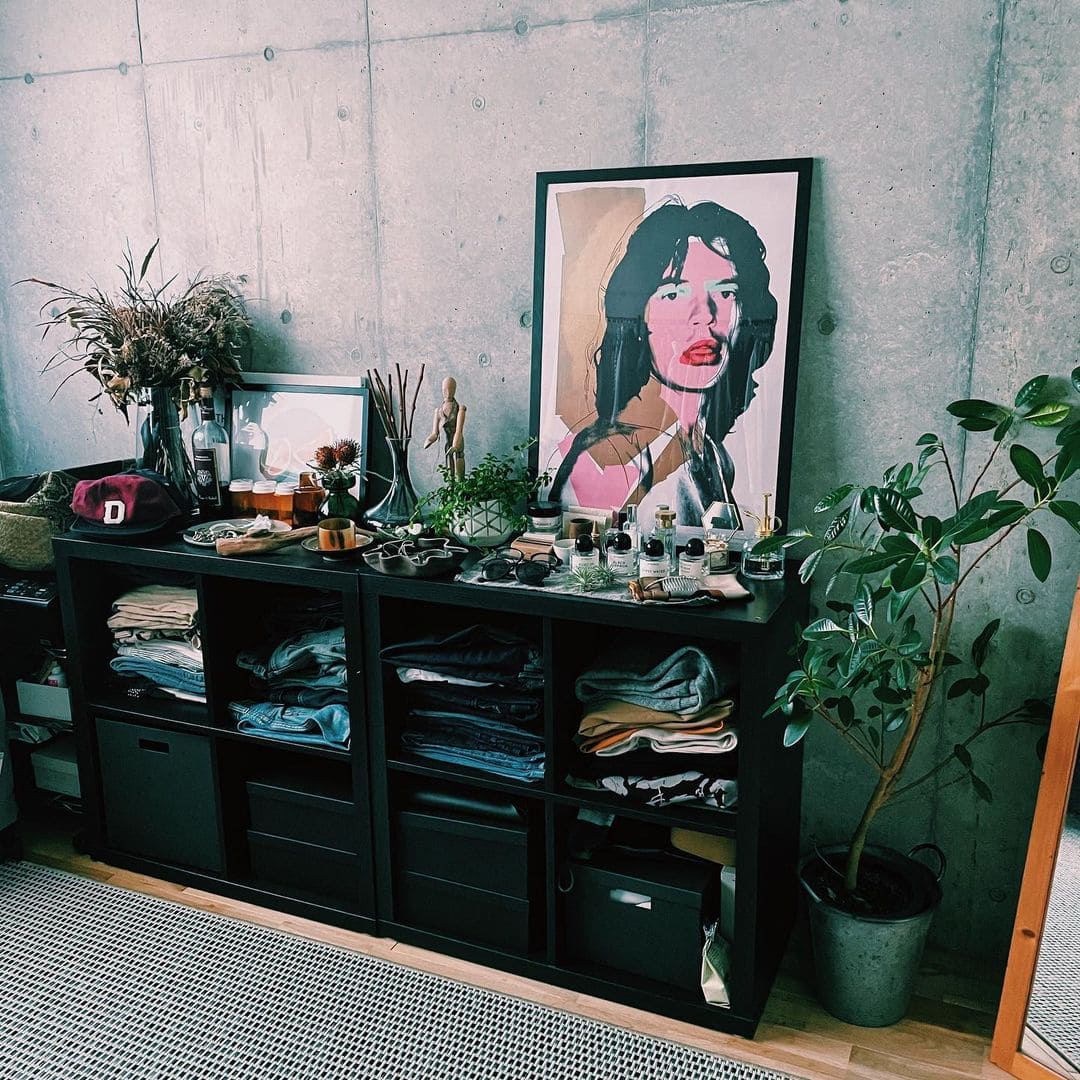 収納上手は洋服をどうやって収納してる？洋服をクローゼット以外でおしゃれに整頓するアイデアまとめ【狭くて、かわいい】 | ライフスタイル | カルチャー  ＆ ライフ | FUDGE.jp