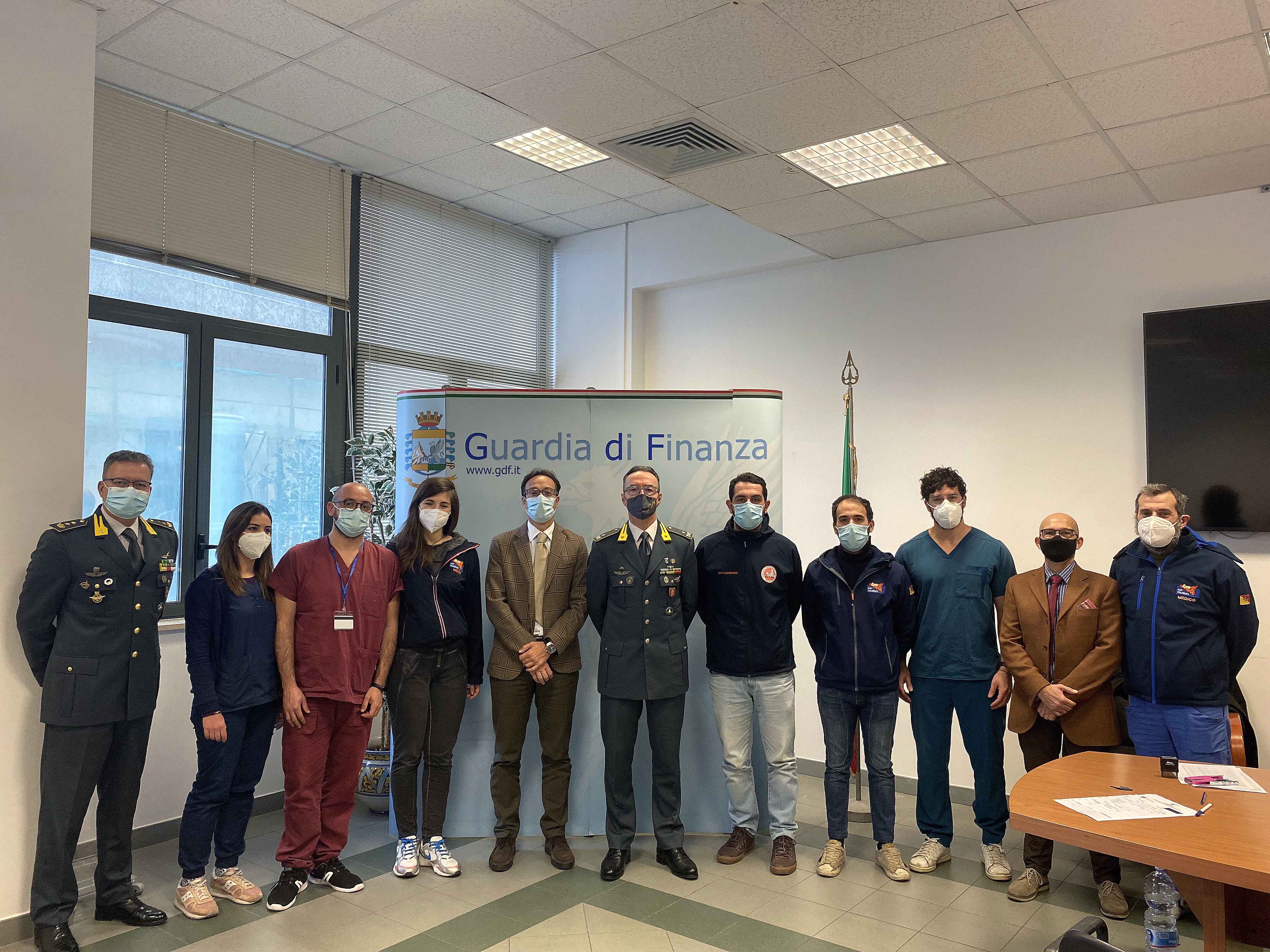 Palermo, 500 Vaccinati In Due Giorni Alla Caserma Della Guardia Di Finanza - Giornale Di Sicilia 3024_x_4032_jpg