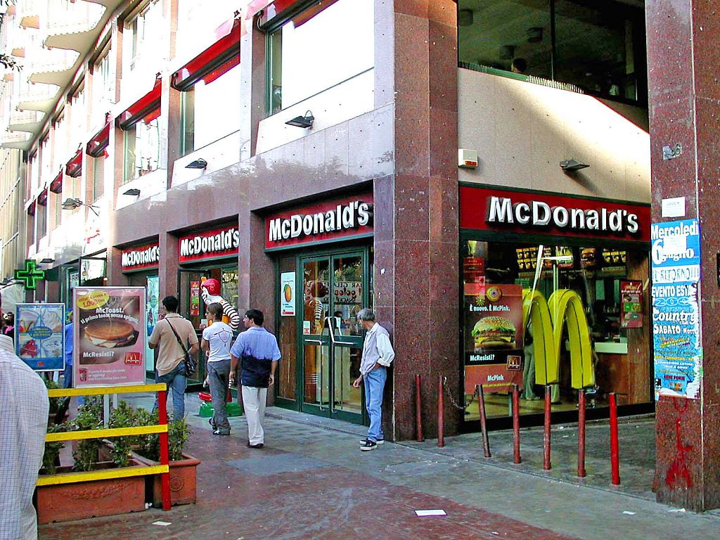 Lavoro, Mcdonalds Assume 150 Persone In Sicilia: Ecco Dove E Come Fare La Domanda - Giornale Di Sicilia 768_x_1024_jpg