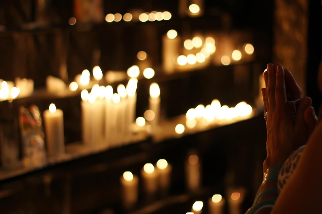 Panduan Doa Kristen Menurut Perikop ‘Doa Bapa Kami’ - GKDI-Blog