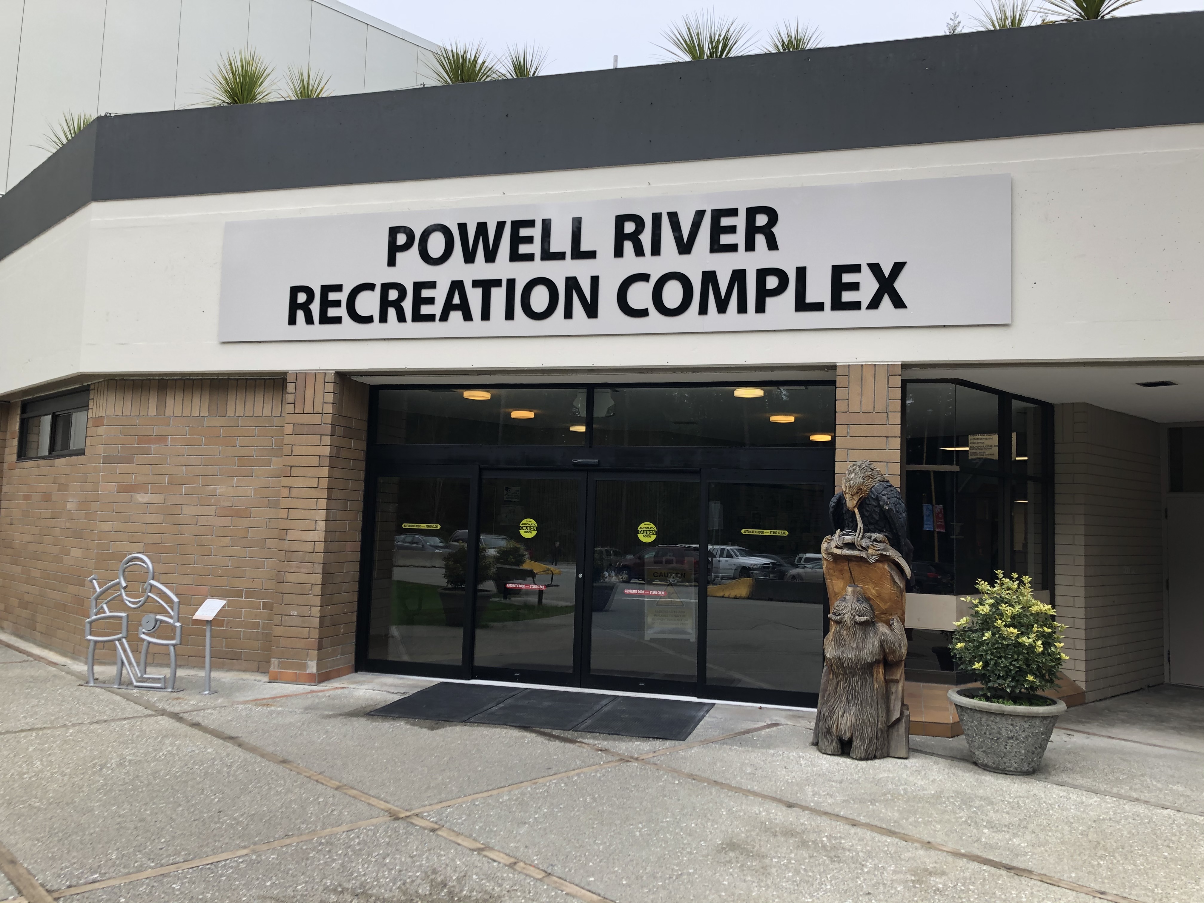 Suspeito acusado de roubo de roupas íntimas no centro recreativo de Powell River – BC