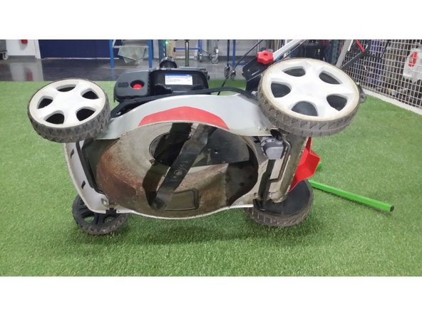 Changer la lame de la tondeuse 460BSP500E-3 - Tutoriel de réparation iFixit