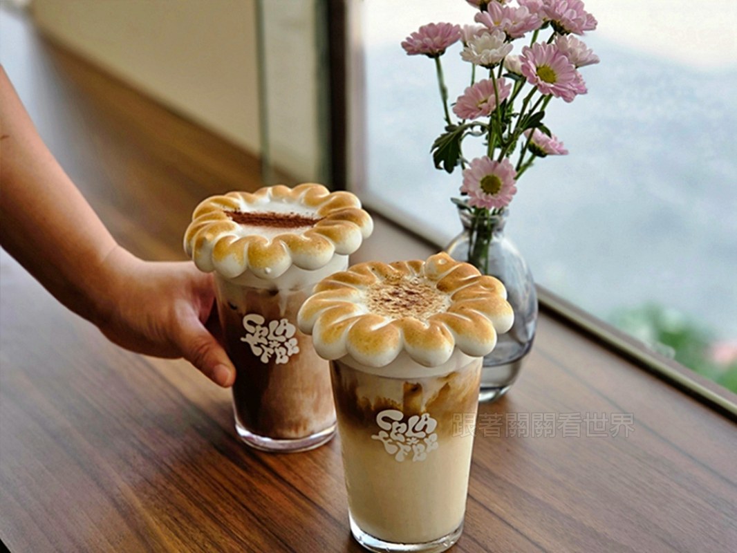 2026台中西區咖啡廳｜Celaffee Cafe 爆紅雲朵咖啡！向上市場早午餐、甜點推薦