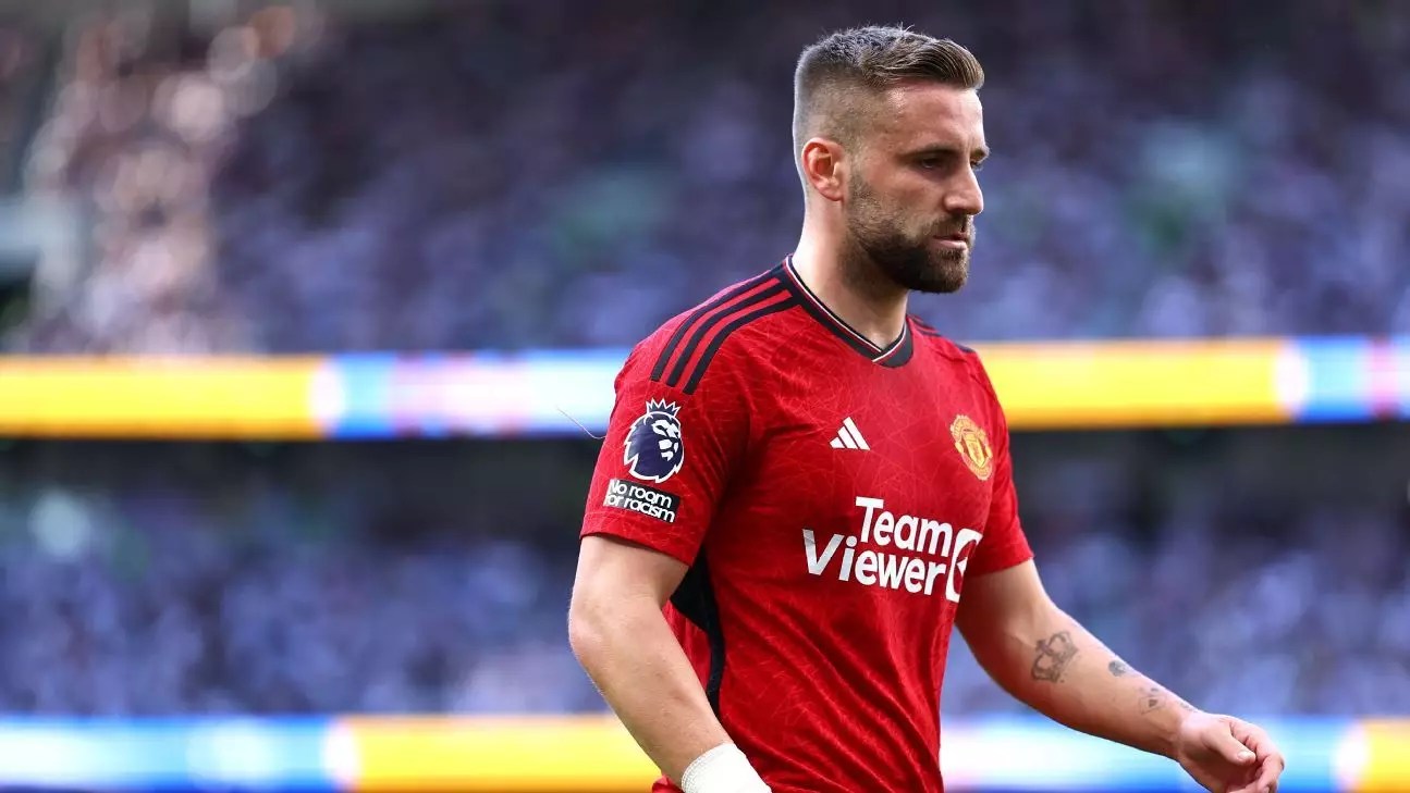 Manchester United Fears Luke Shaw Season-Ending Injury