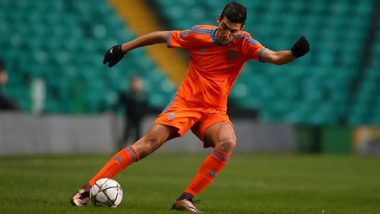 Rafa Mir’s Controversial Return: Navigating Discipline and Responsibility