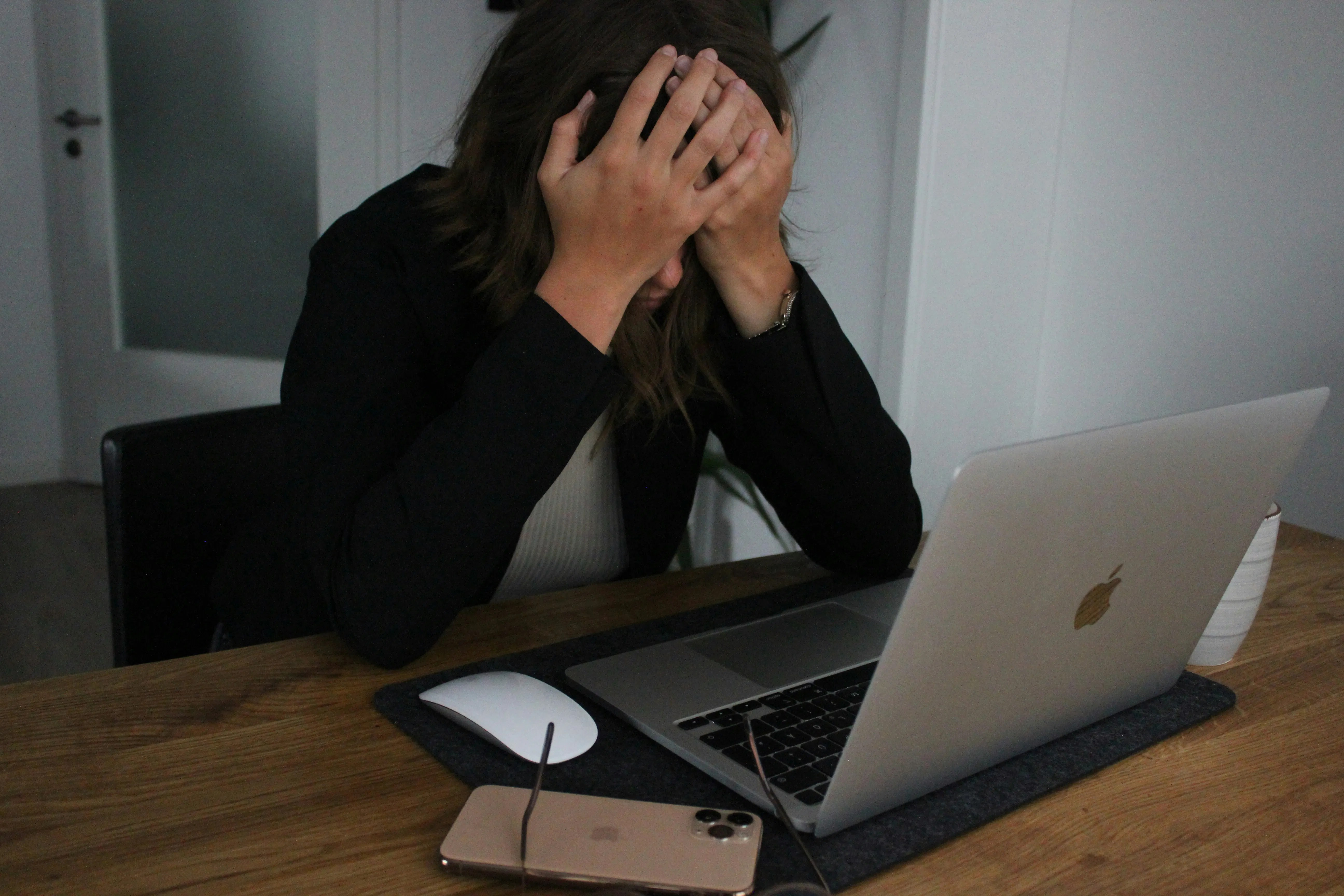 Don't Be Overwhelmed by Digital Privacy – Easiy Digestible Tips to Stay Safe Don't Be Overwhelmed by Digital Privacy – Easiy Digestible Tips to Stay Safe