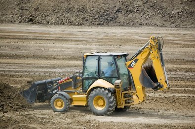 Info Terkini Harga Backhoe Loader (Baru dan Bekas)