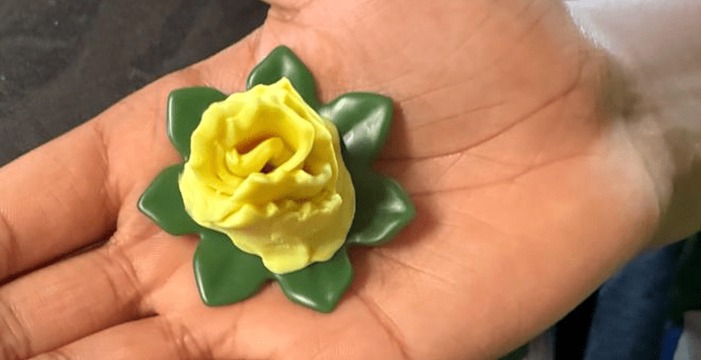 Flower Bouquets Made from Play-Doh? You Have to Check These Out! Flower Bouquets Made from Play-Doh? You Have to Check These Out!