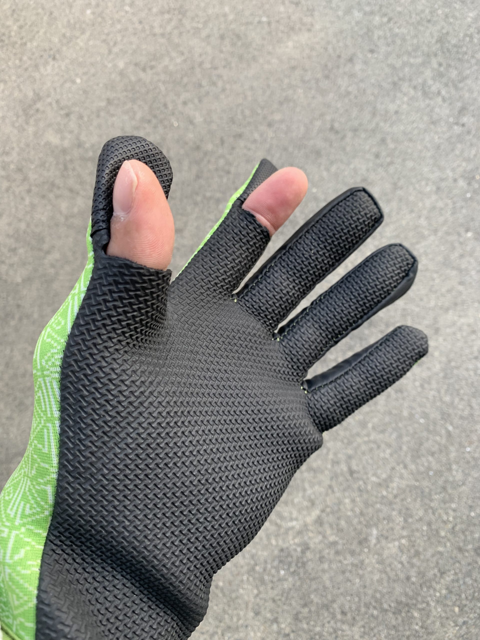 冬の釣りにオススメ！ワークマンの釣りで使える防寒ネオプレーン手袋は寒くない！ – hirame blog