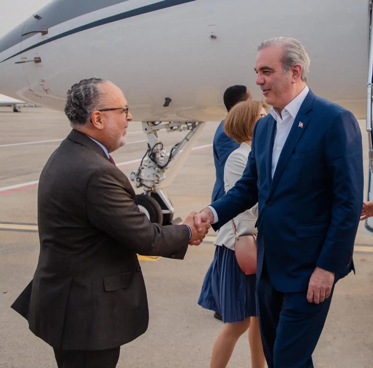 Luis Abinader llega a Suiza para participar en foro sobre justicia social Luis Abinader llega a Suiza para participar en foro sobre justicia social