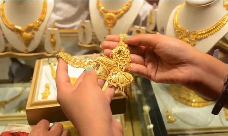 سونے کی قیمت میں اچانک بڑی کمی، نئے نرخ جاری