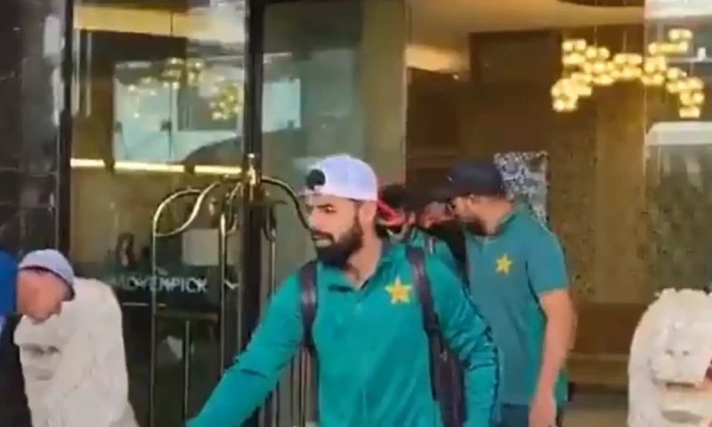 پاکستان کرکٹ ٹیم کل نیوزی لینڈ میں عید منائے گی، ایک روزہ اضافی رکھیں گے