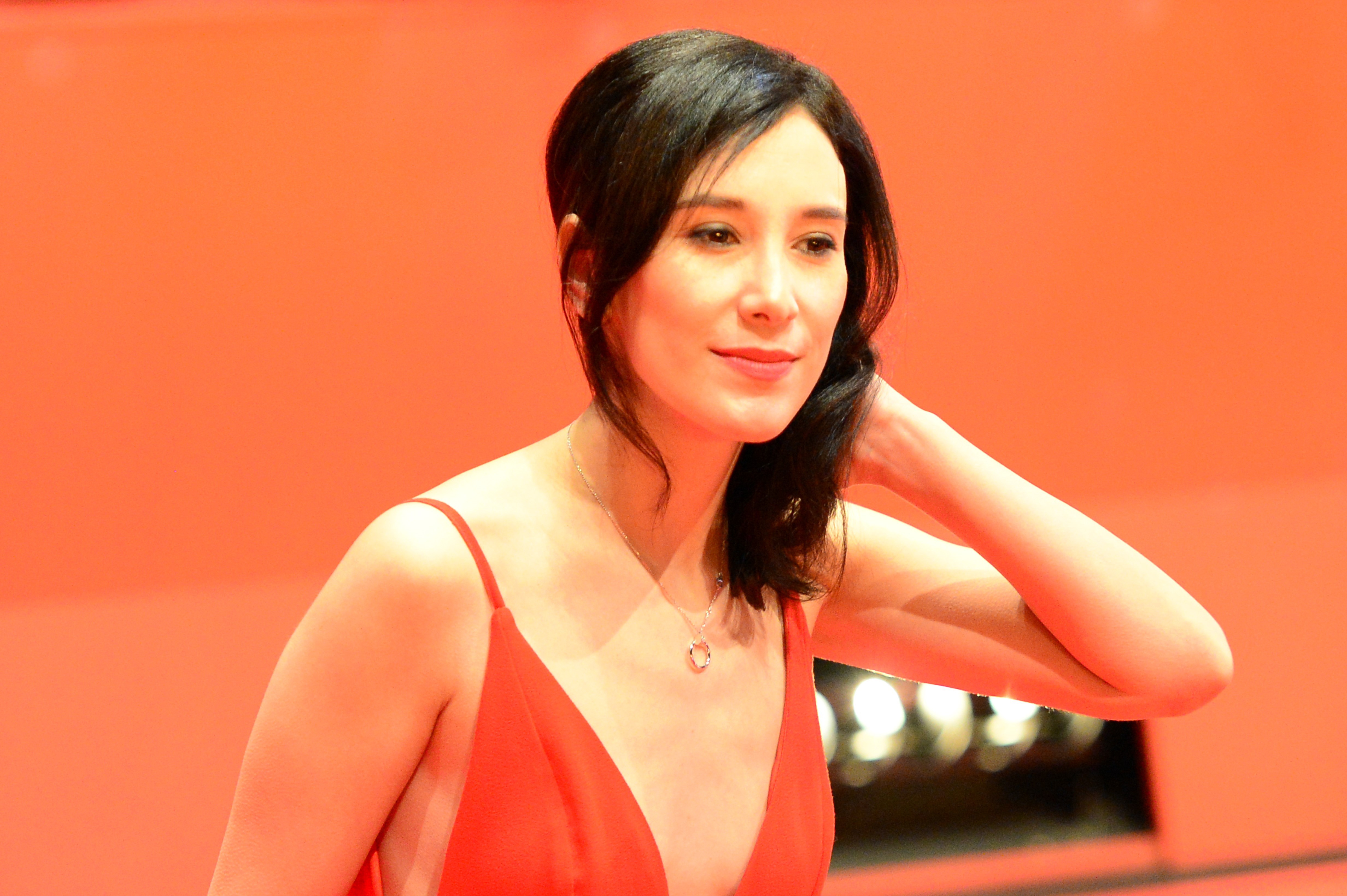 Sibel kekilinin pornosu