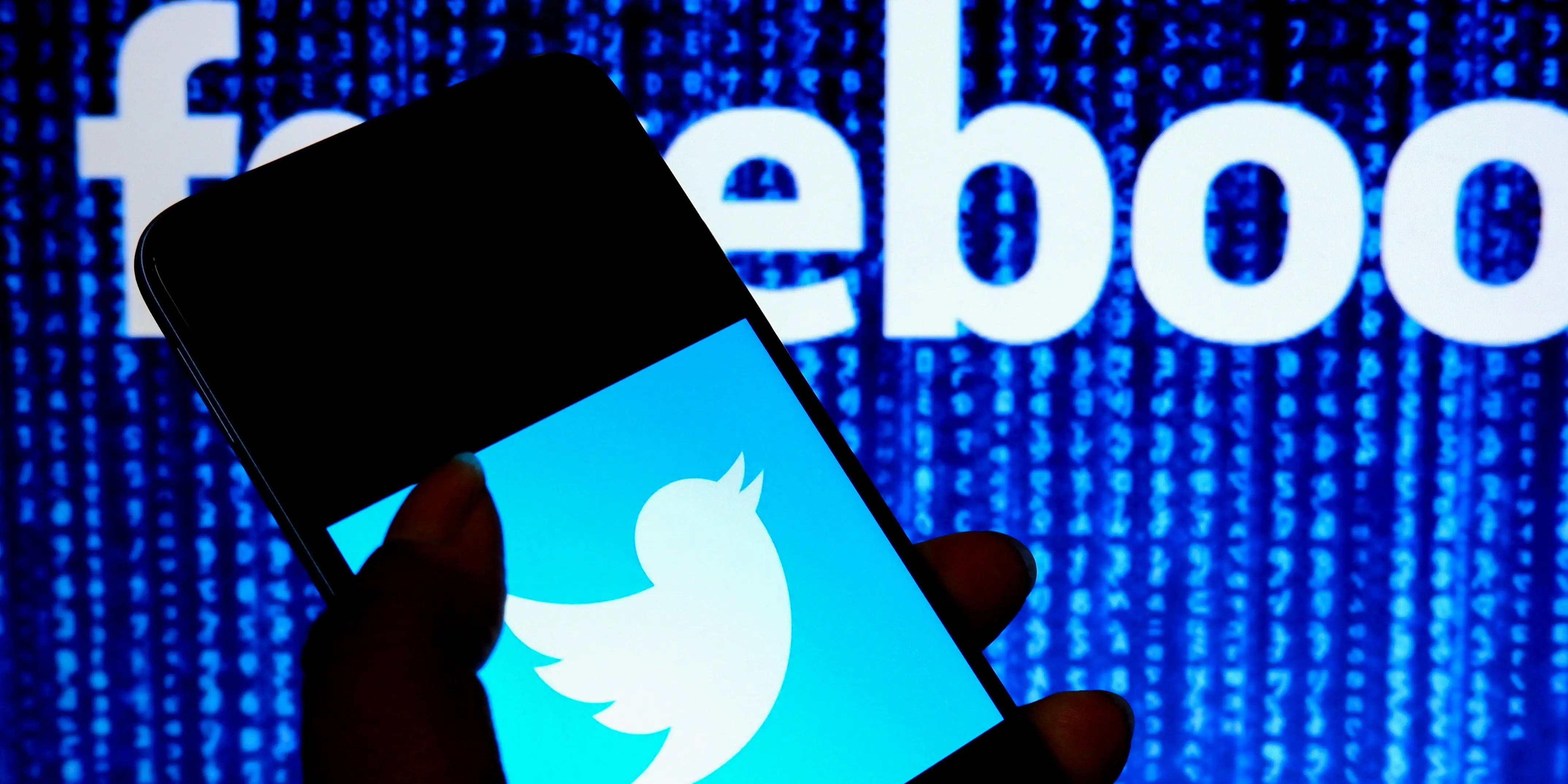 Tėvą, kurio 6 metų sūnus mirė, užplūdo anti-vaxxer priekabiavimas.  Kai vienas komentatorius nepagrįstai tvirtino nužudęs savo sūnų, „Facebook“ pareiškė, kad gali „paslėpti“ komentarą „jei jam tai nepatiks“.