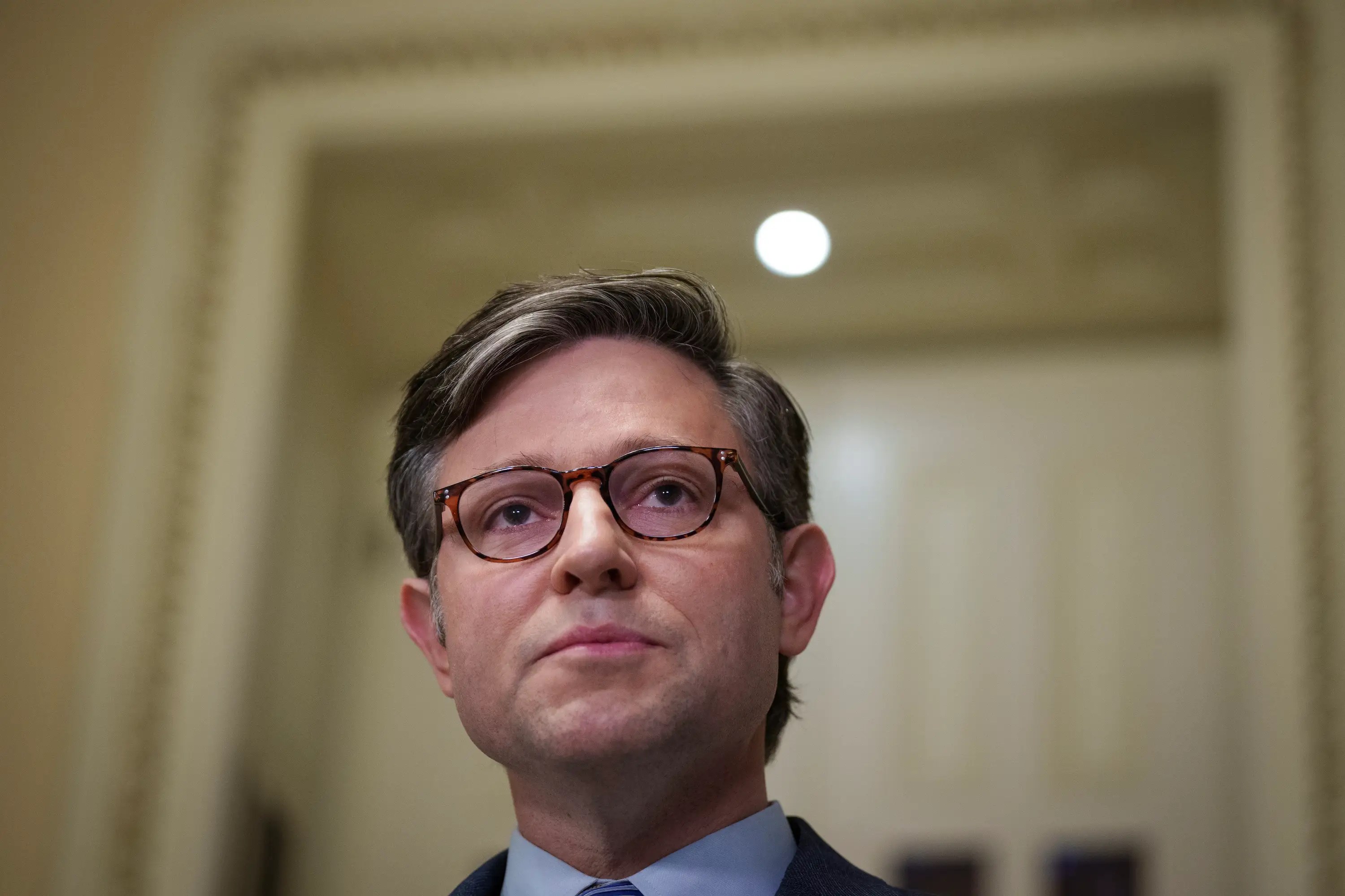 Teismai verčia žmones atsisiųsti Mike’o Johnsono naudojamą pornografijos blokatorių „Covenant Eyes“.  Net programos vadovas sako, kad neturėtų.