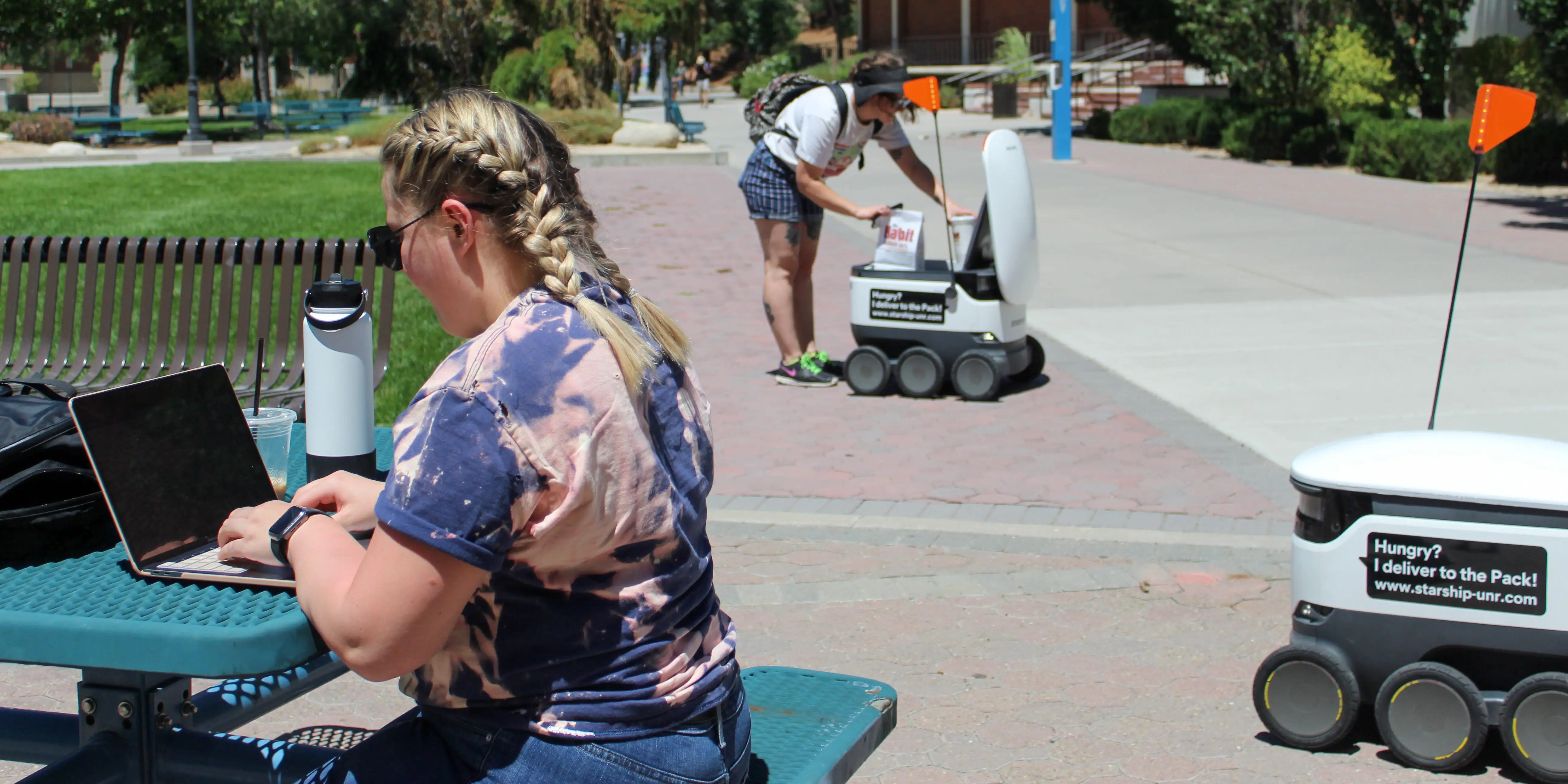 How Food Delivery Robots are Revolutionizing College Campuses: The Future of Dining on Campus