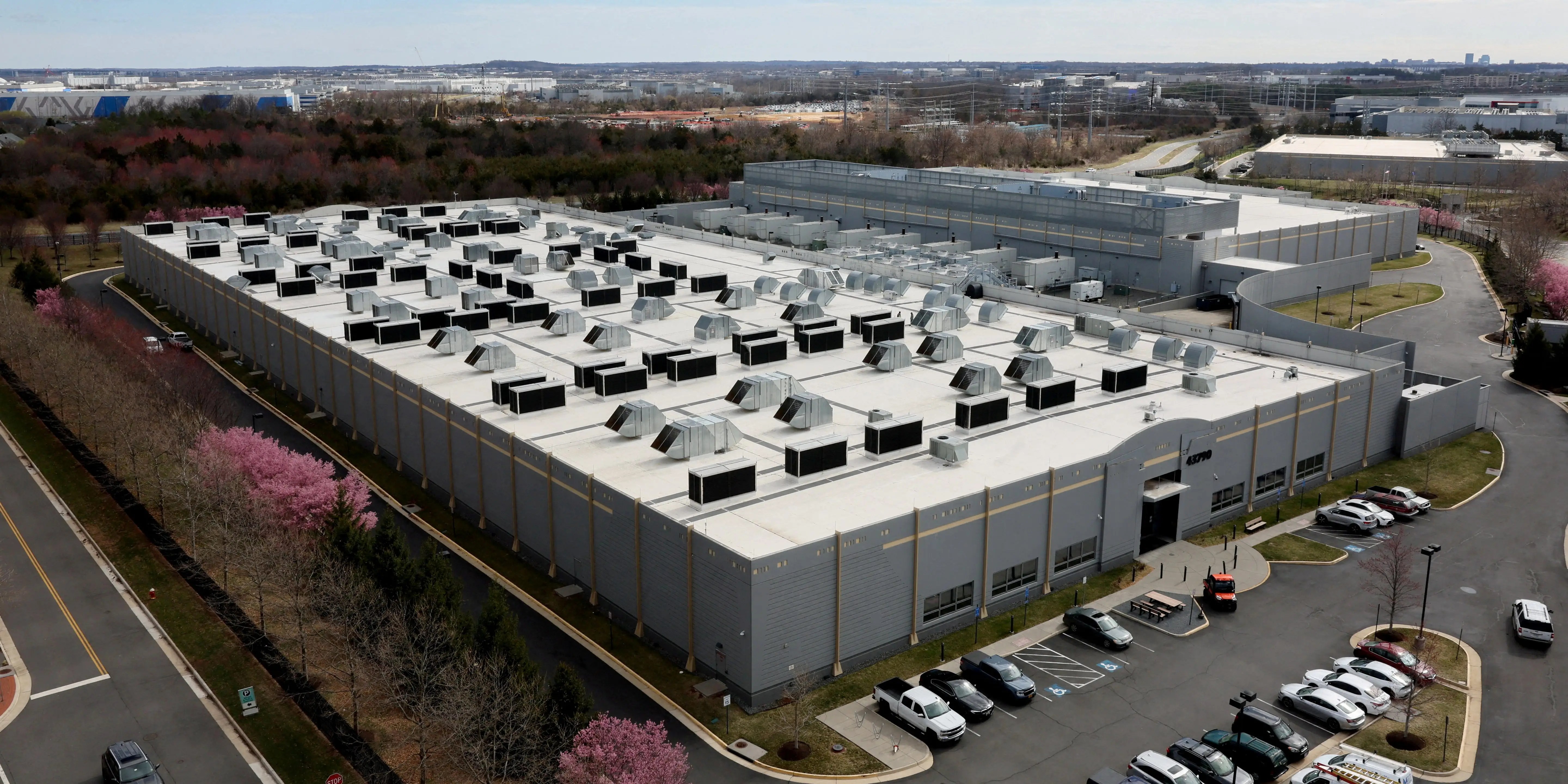 Anthropic to Cover 100% of Grid Upgrade Costs Tied to AI Data Centers