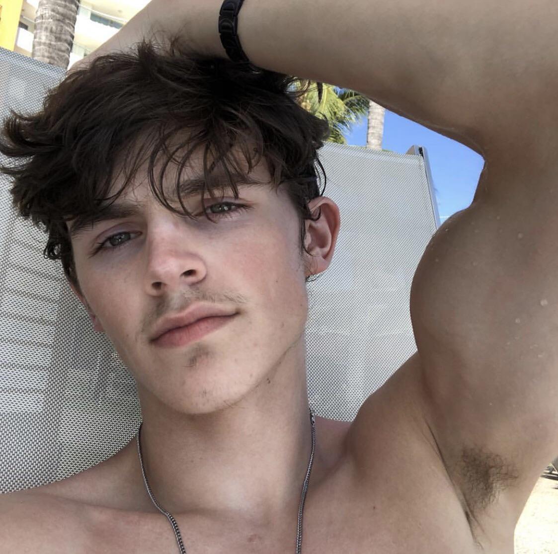 Zach charlson onlyfans