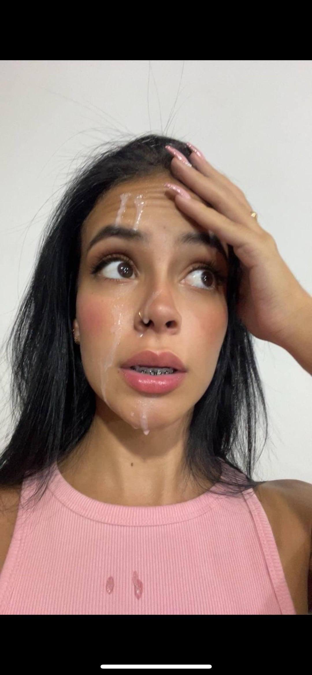 Cum on braces is super hot. Thats what I want to see more of! : rBracesPorn Friends with braces share cum