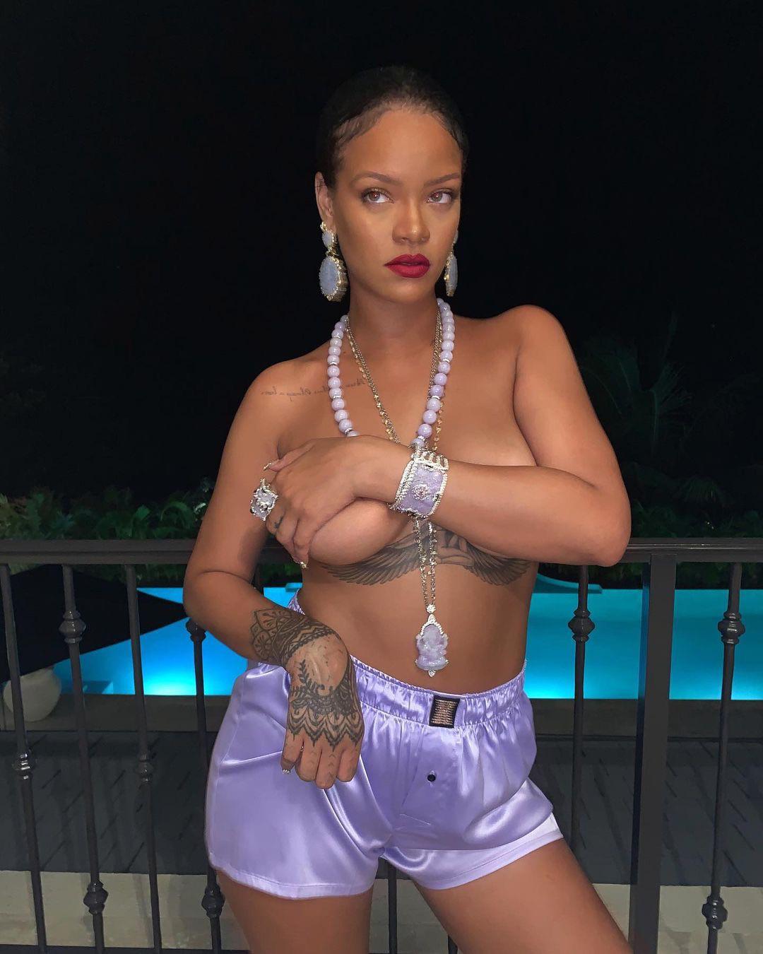 Rihanna reddit