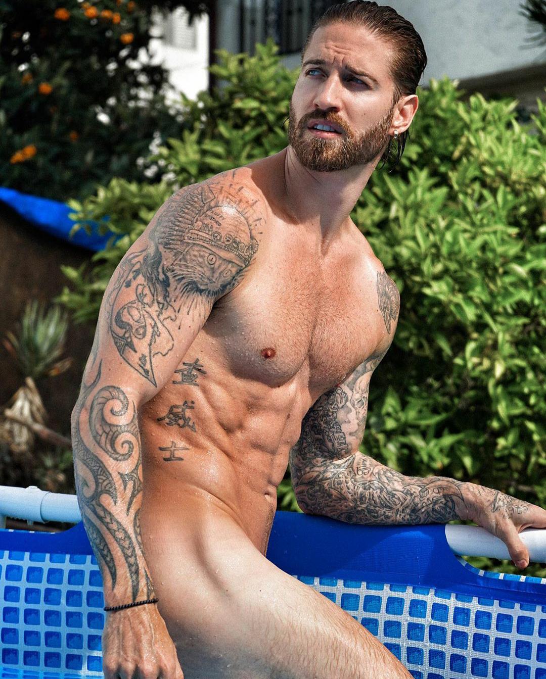 Travis deslaurier naked