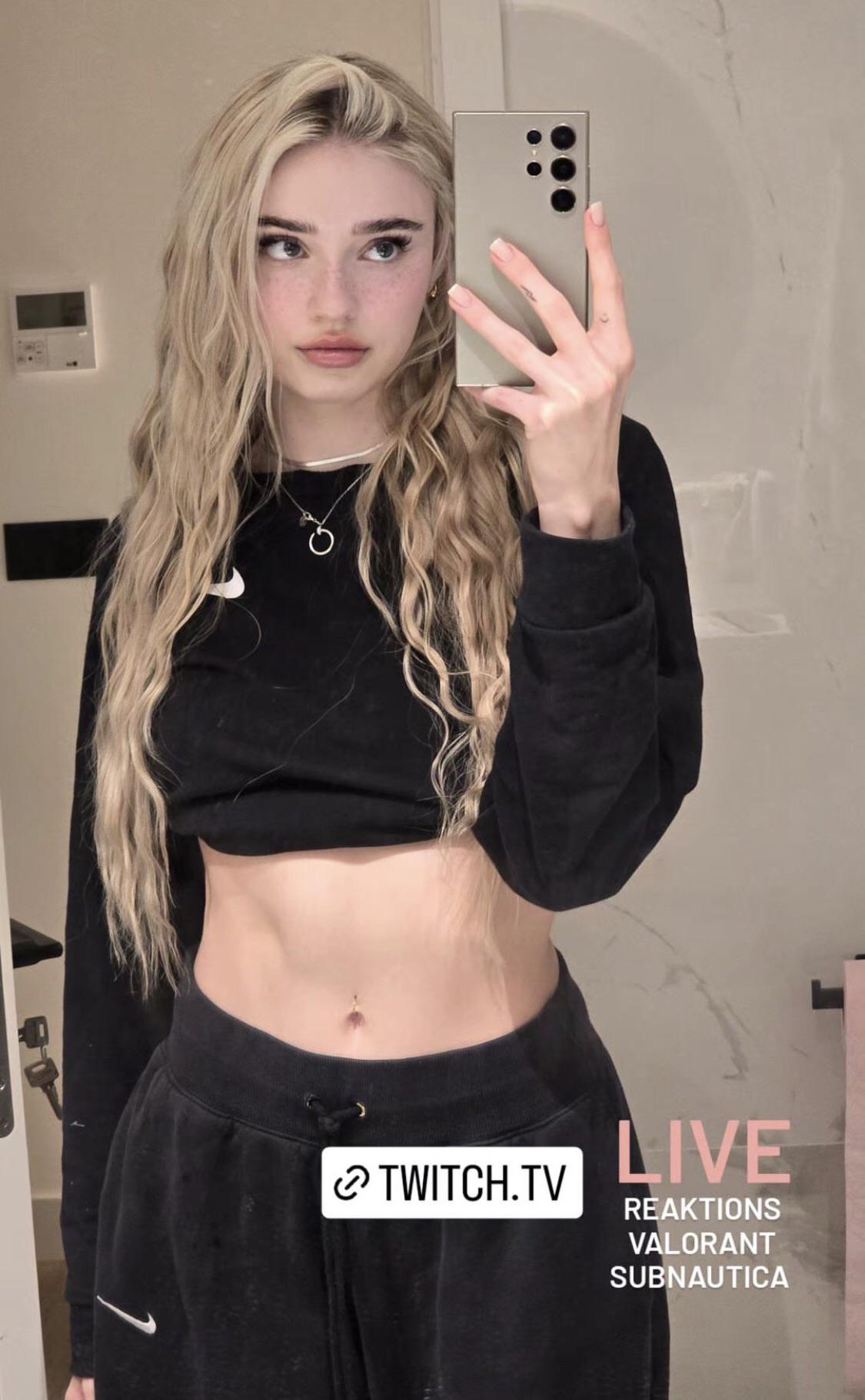 honeypuu__ Honeypuu porn