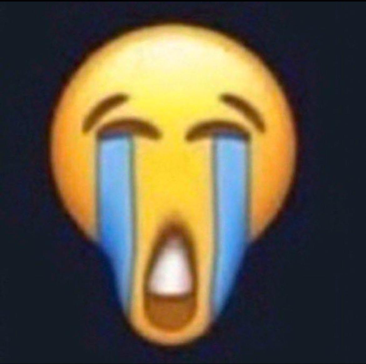 Meme emoji chorando
