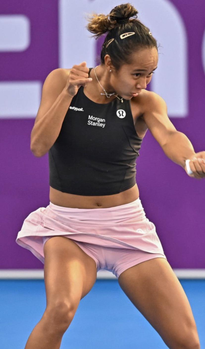 Leylah fernandez sexy