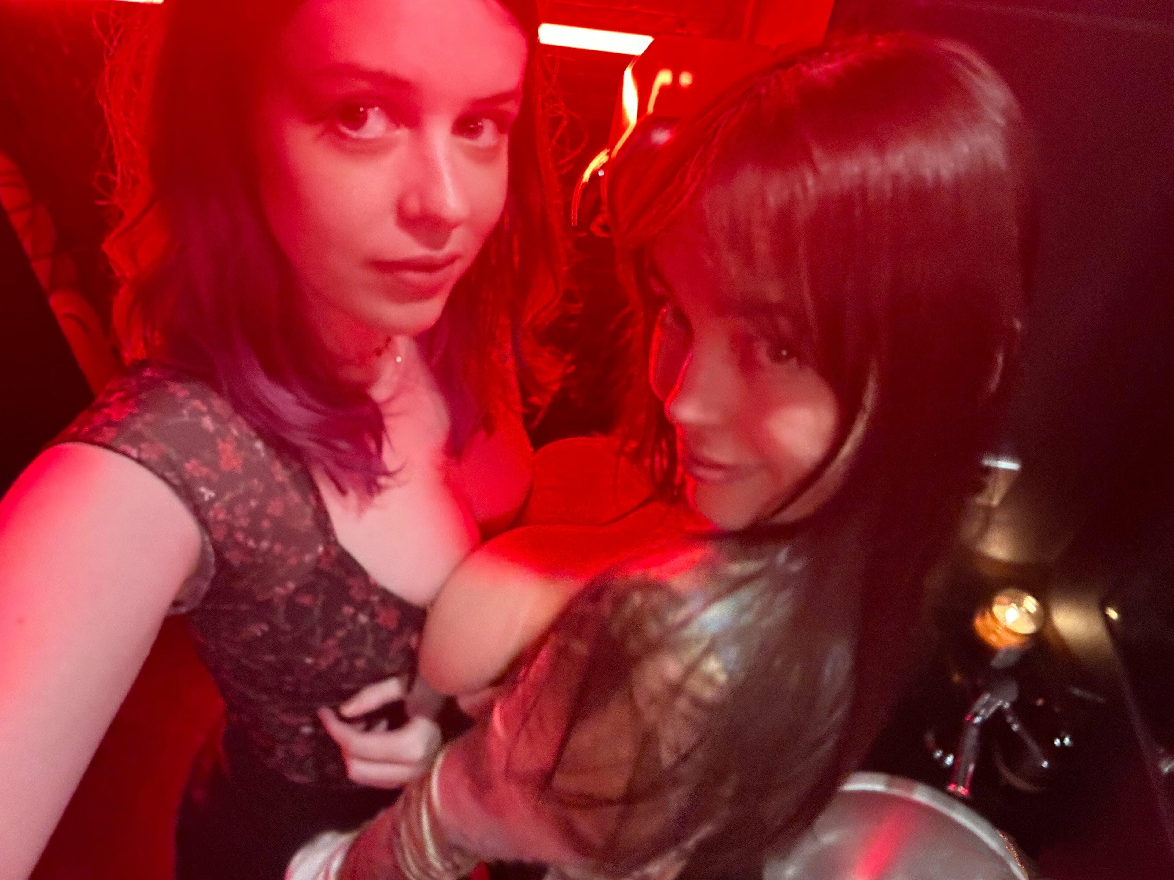 HeyImBee uncensored bedroom tape