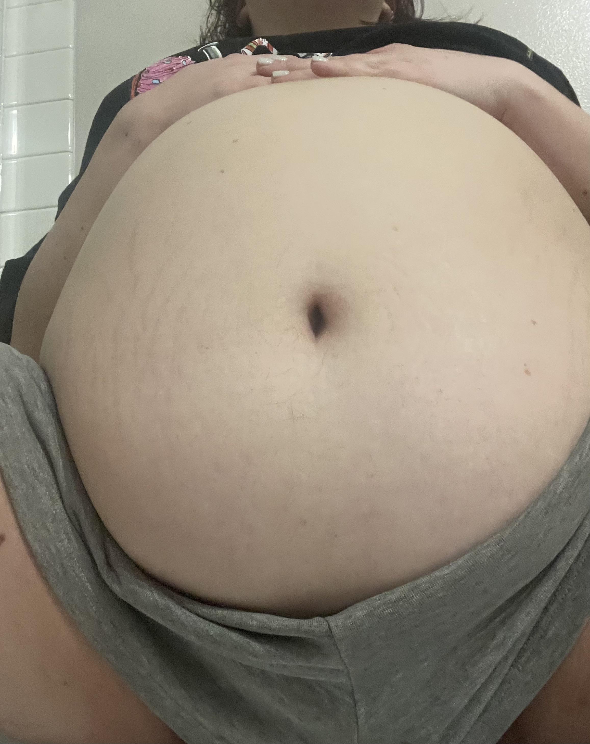 Chanel latina belly stuffing