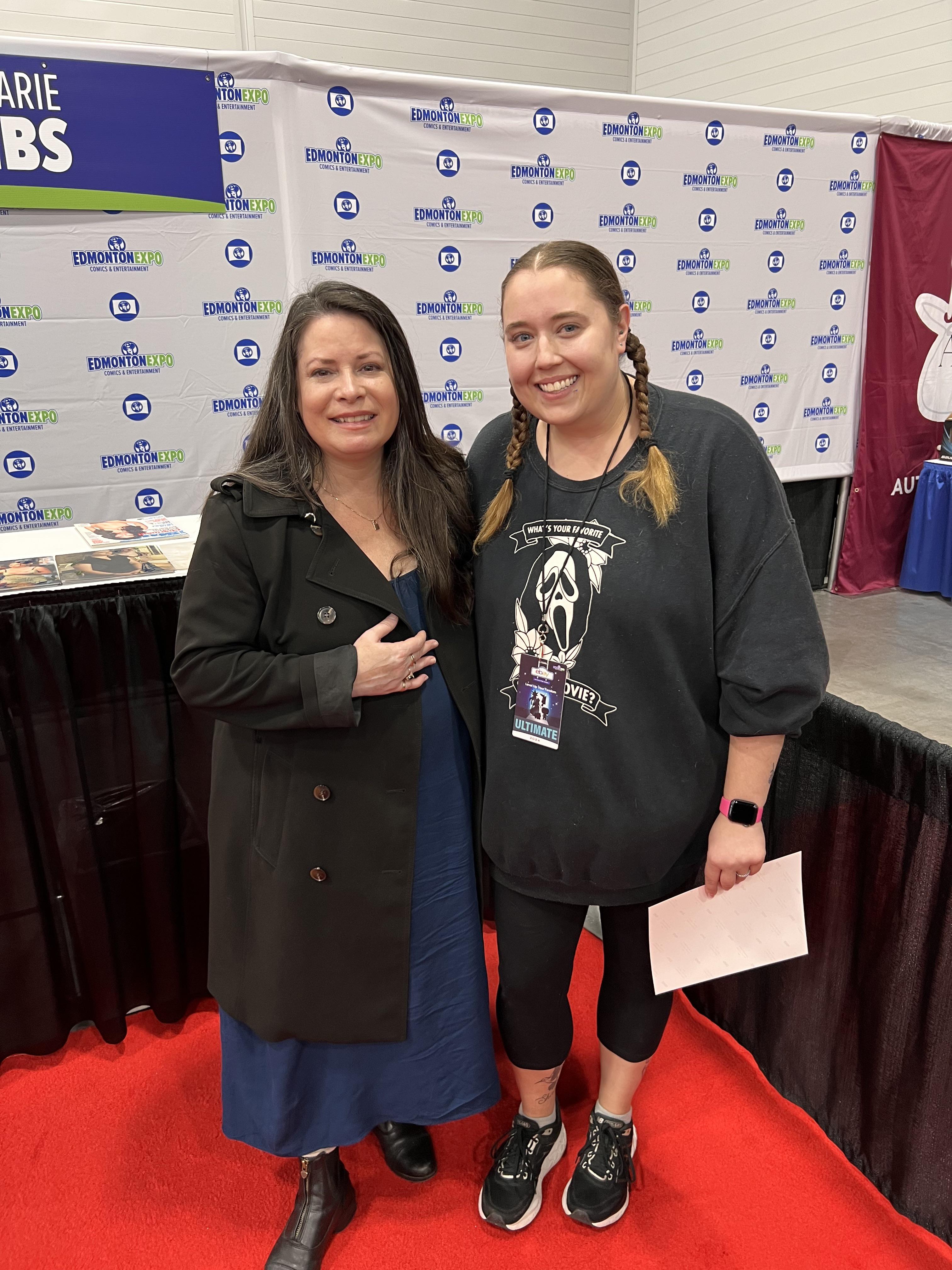 holly marie combs nude pictures