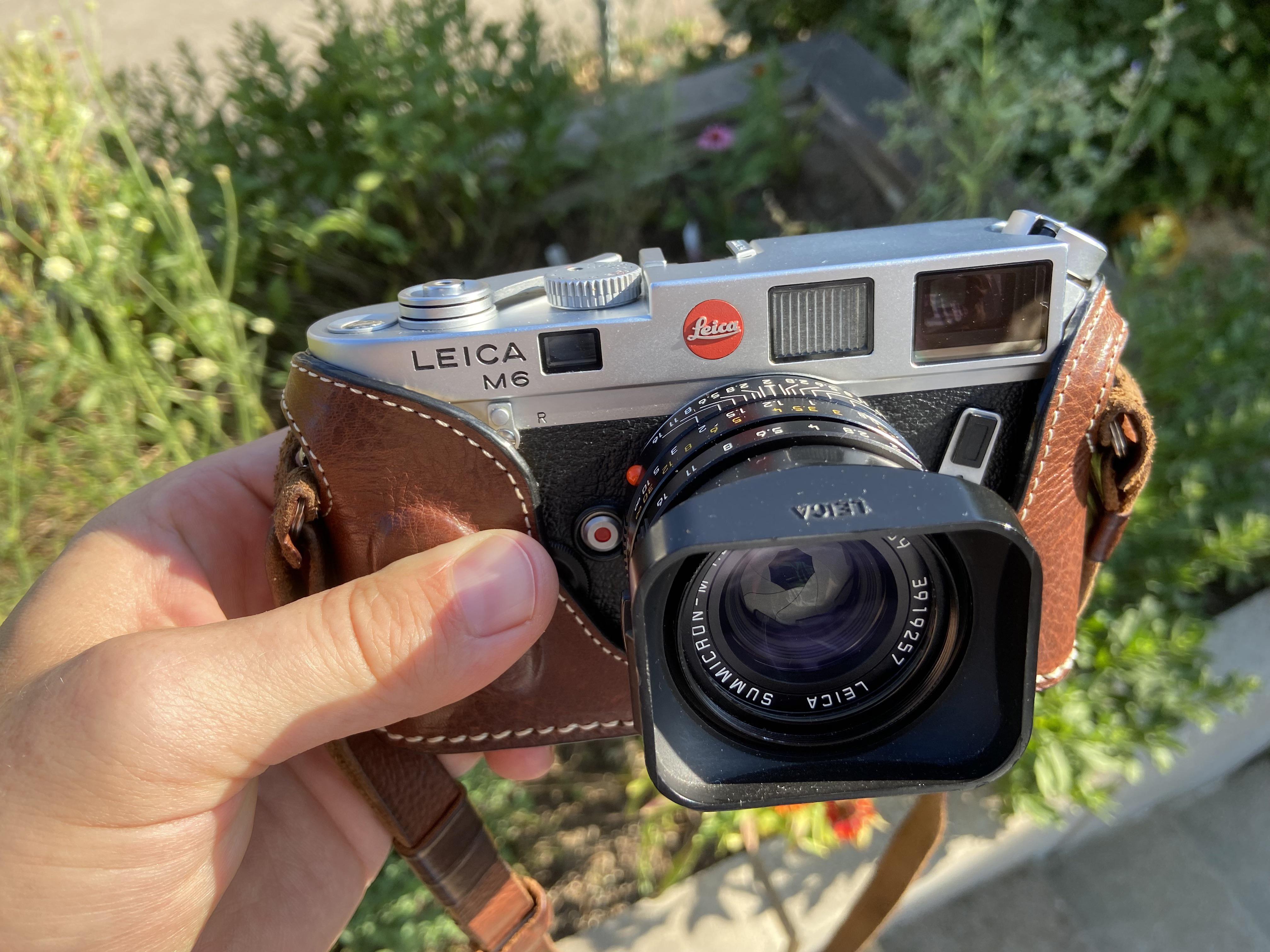 Do you use cases for your Leicas? : rLeica