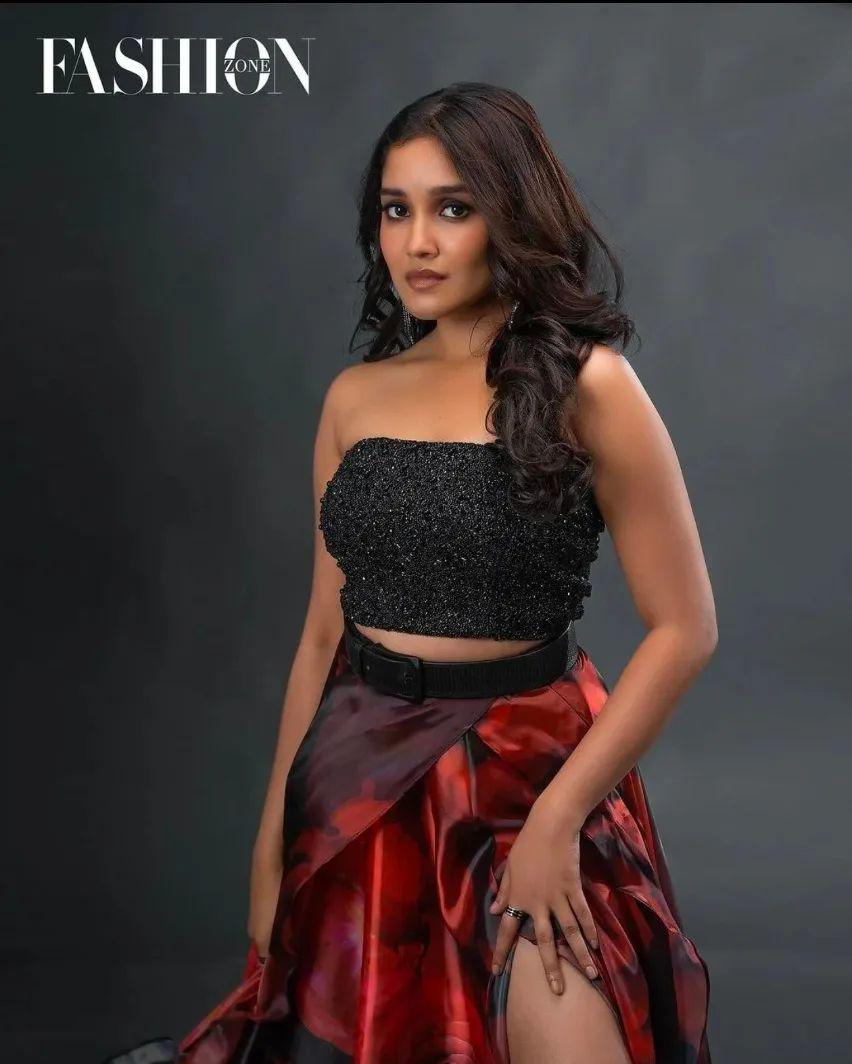 Model engineering college ekm adikkan undo (Anikha surenderan) : rmalludesi