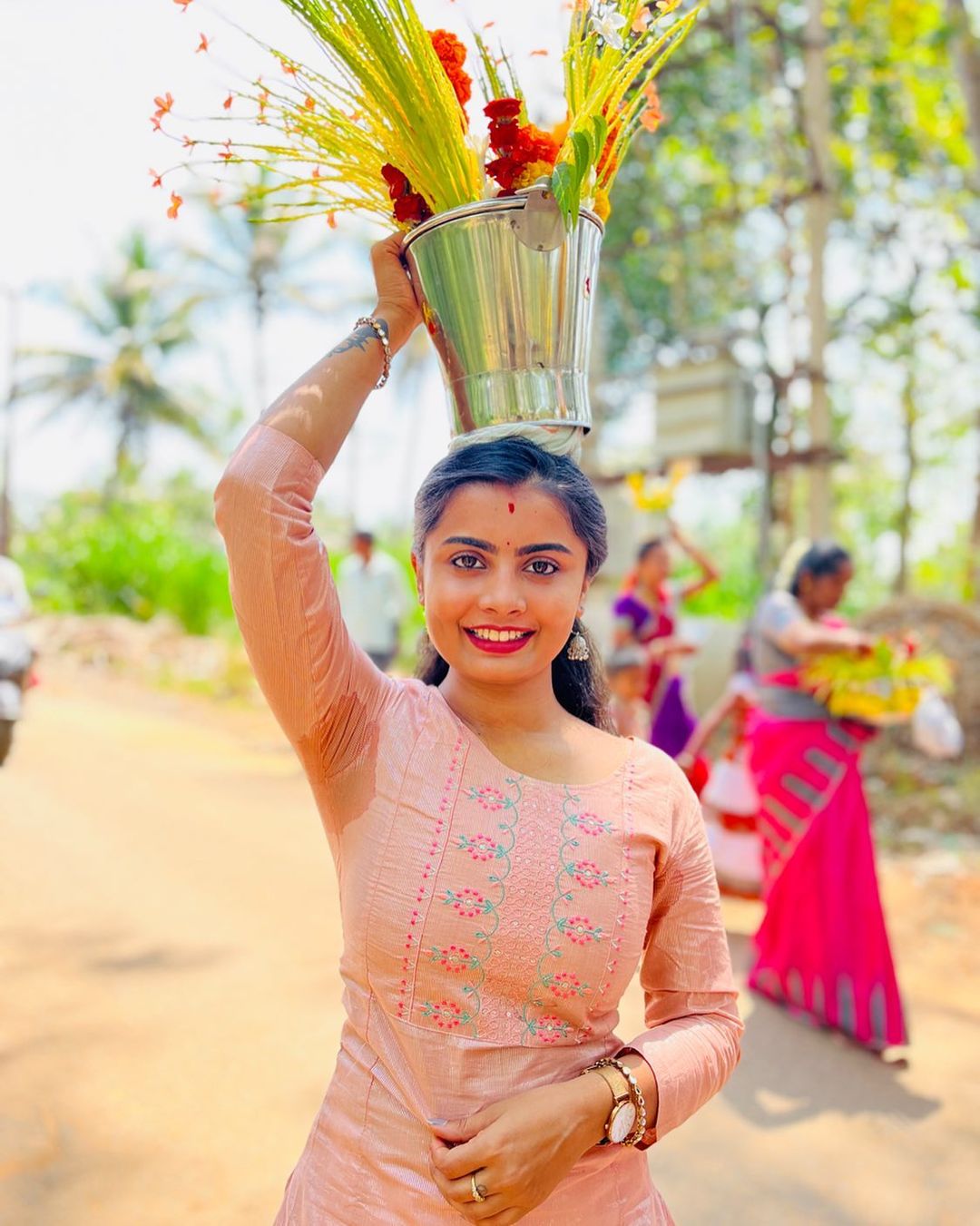 Madhu gowda instagram