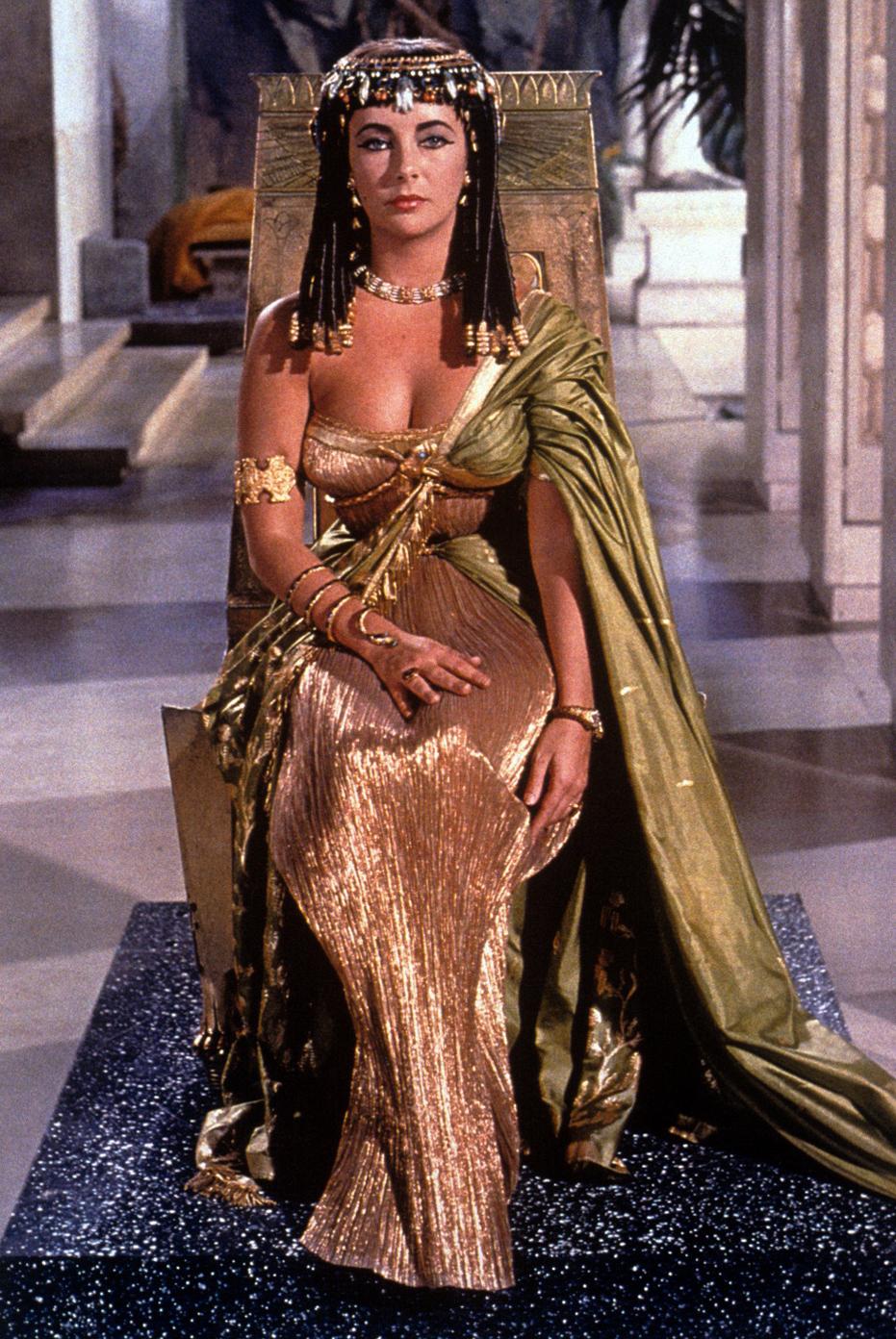 Elizabeth taylor nude cleopatra