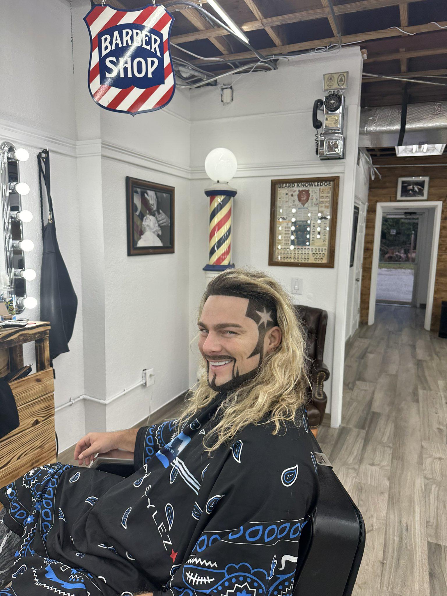 Lexis King on X The “Television STAR” is now ready for his debut on @wwenxtonthecw in the greatest wrestling city in the world, CHICAGO!!! I know the intellexuals of Chicago are Lexis candy shop