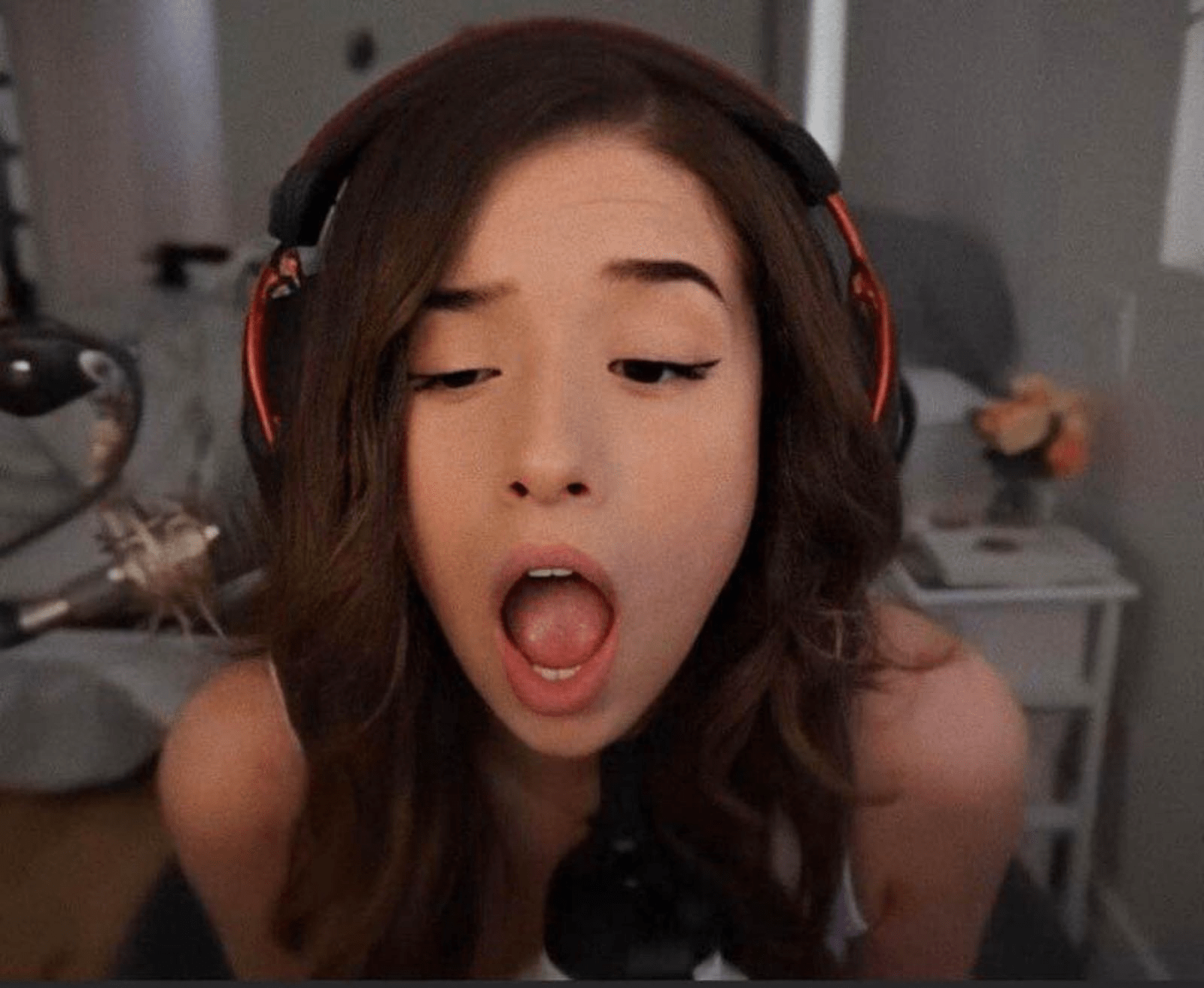 Pokimane joi cum on face