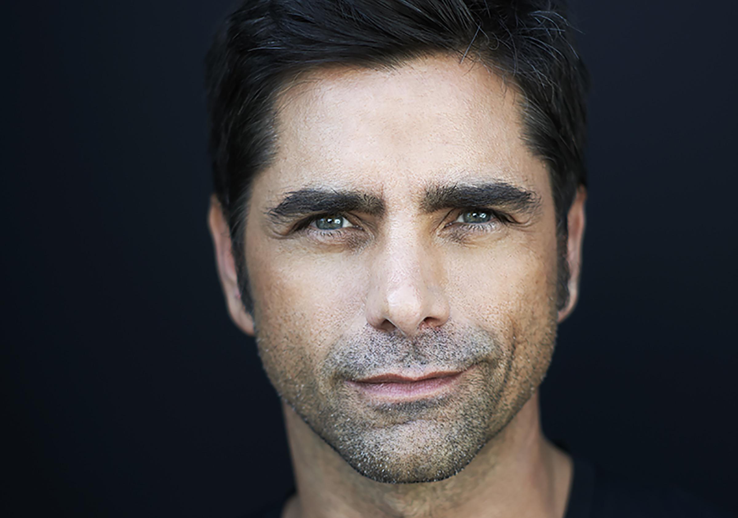 John stamos eye color