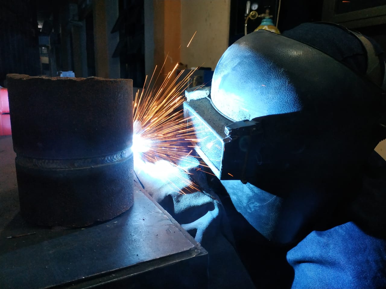 Welder : Pengertian, Gaji, Tempat Pelatihan dan Sertifikasi