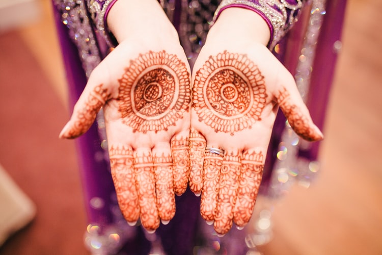 Tatuaggi Indiani Significato, Simboli, Femminili E Sulle Mani - Lifestar.it 500_x_750_jpg